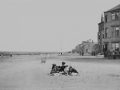 0923familyonbeachc1870.jpg